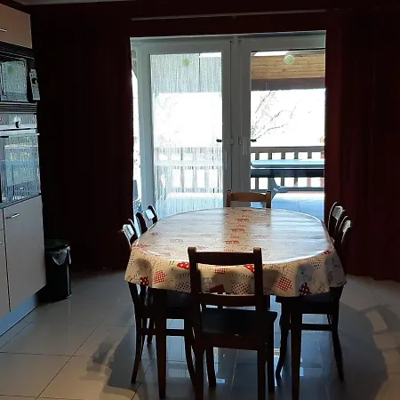 Seaside Comfort For Four Уффализ